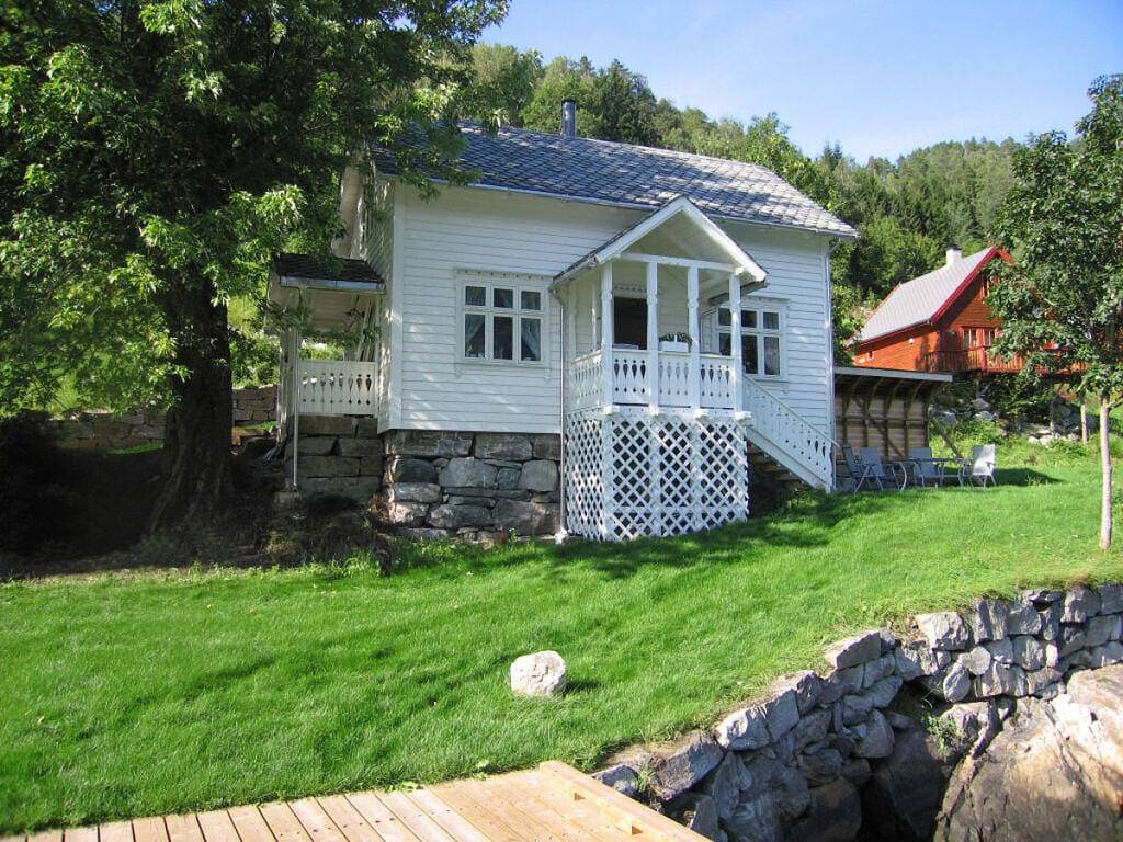 "Butikken" - Zeecabines in Hardangerfjord