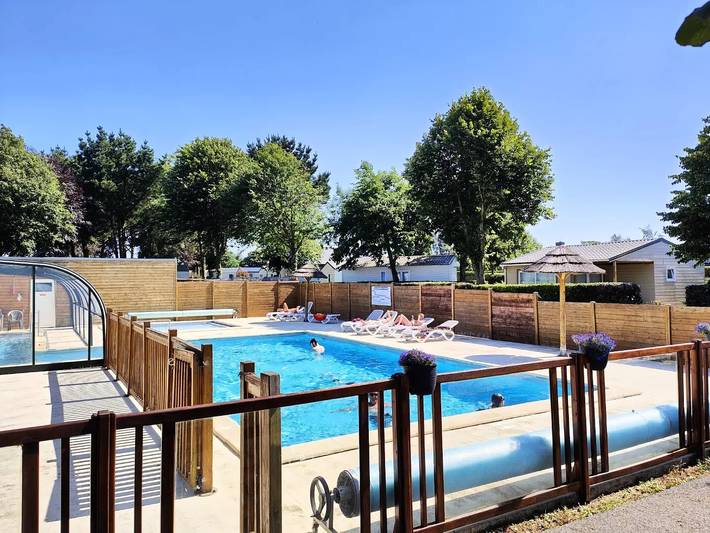 Camping pour 4 personnes, avec terrasse et piscine, animaux acceptés dans Côte de Granit Rose - 4