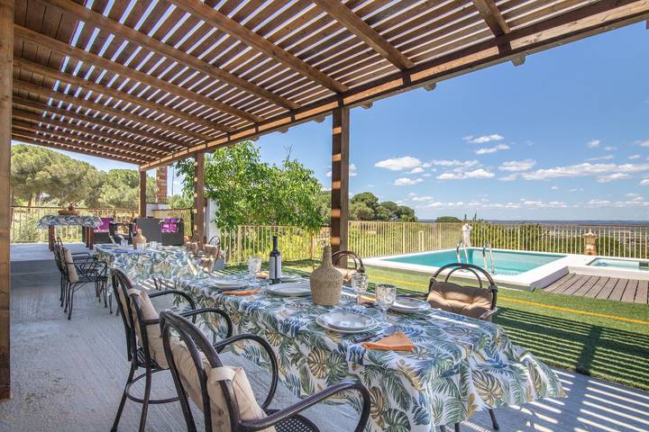 Landhaus 'El Encanto' mit Bergblick, Wlan und Klimaanlage in Villarrasa, Huelva Provinz
