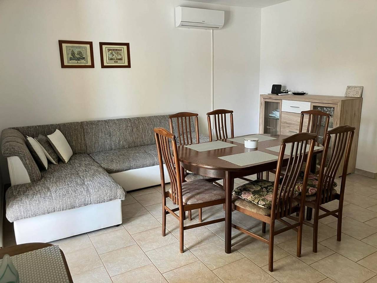 Holiday Home Bella 1 & Bella 2 in Povljana, Pag