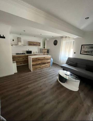 Gîte pour 4 personnes, avec vue à Aiguebelle (Savoie)