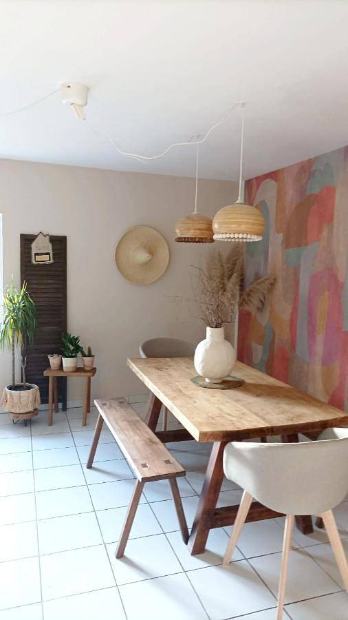 Location de vacances pour 4 personnes, avec jardin ainsi que vue et terrasse, animaux acceptés à Commentry - 2