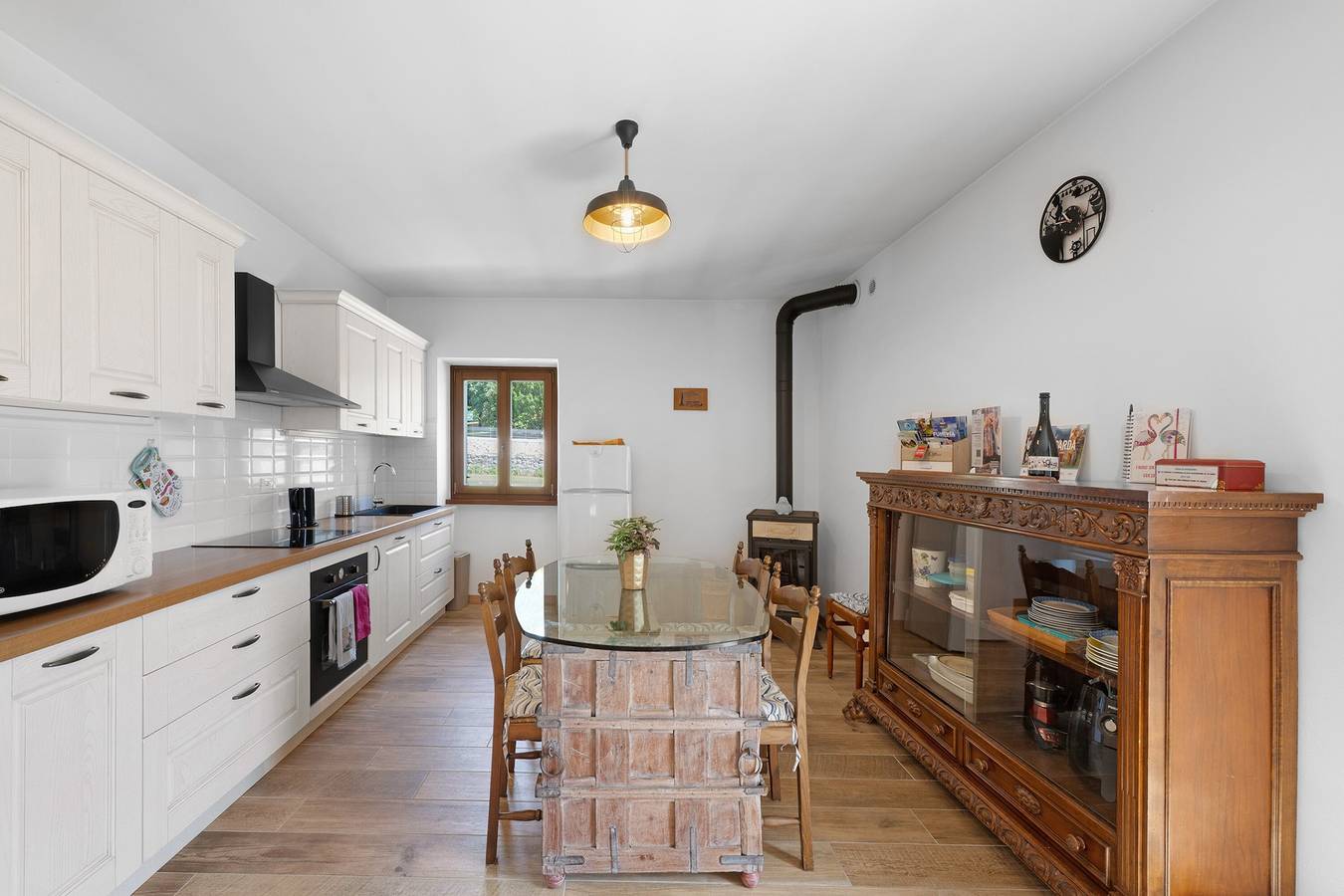 Appartamento intero, Appartamento 'Loppia' con vista sulle montagne, Wi-Fi e aria condizionata in Caprino Veronese, Prealpi Gardesane