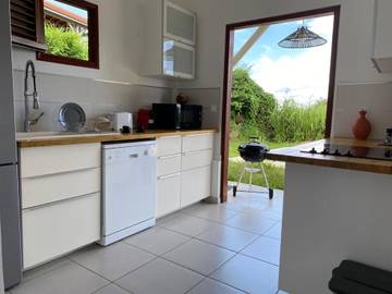 Villa for 4 Guests in Case-Pilote, French West Indies, Picture 1
