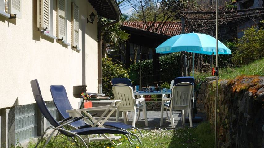 Ferienwohnung für 5 Personen, mit Garten, mit Haustier in Gambarogno