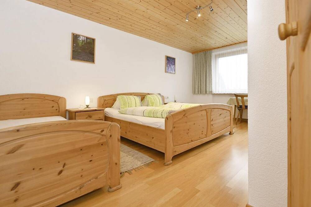 Haus Valuga - Ferienwohnung in Bürserberg, Brandnertal