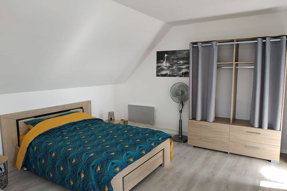 Appartement entier, Studio de 45 m² chez particulier avec un accès indépendant et un  parking privé in Giberville, Région de Caen