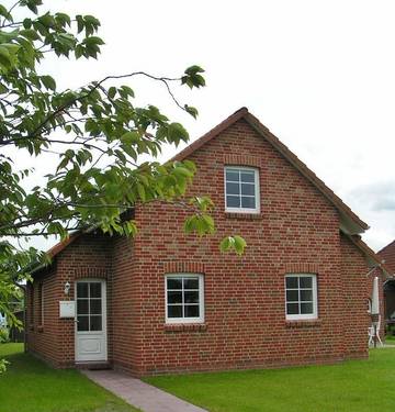 Ferienhaus für 6 Personen, mit Terrasse und Garten in Norden