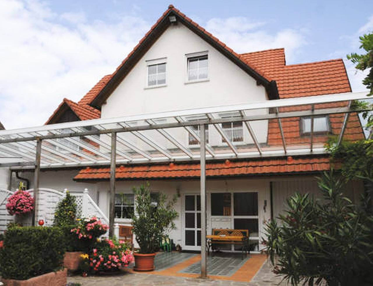 Gästehaus Thoma - Doppelzimmer mit zusätzlicher Schlafcouch in Breisach (Kernstadt), Breisach am Rhein