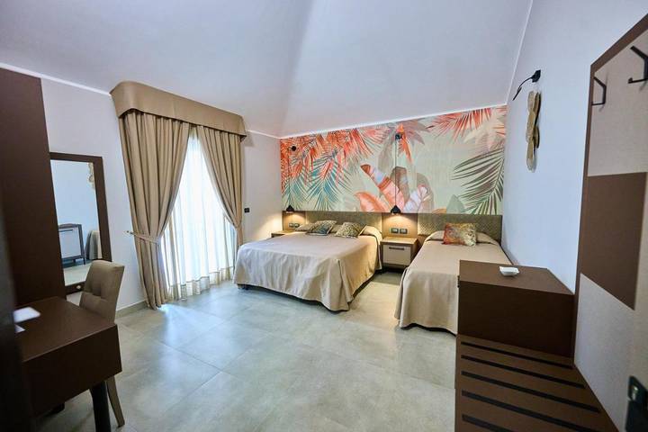 Guesthouse for 3 people, with balcony, with pets - 1