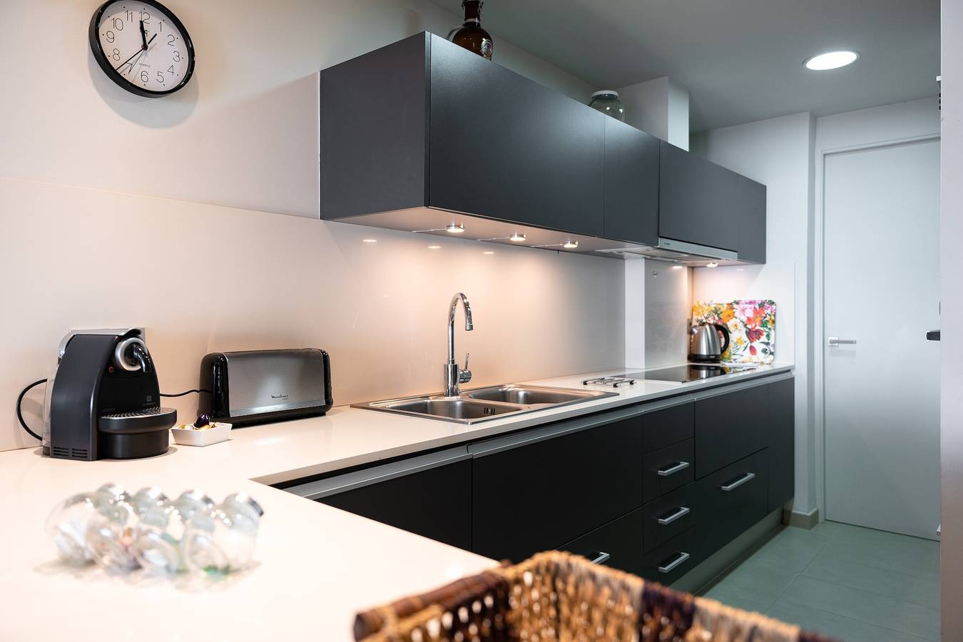 Appartement 'Apartamento Delfin' met zeezicht, wifi en airconditioning, foto 8