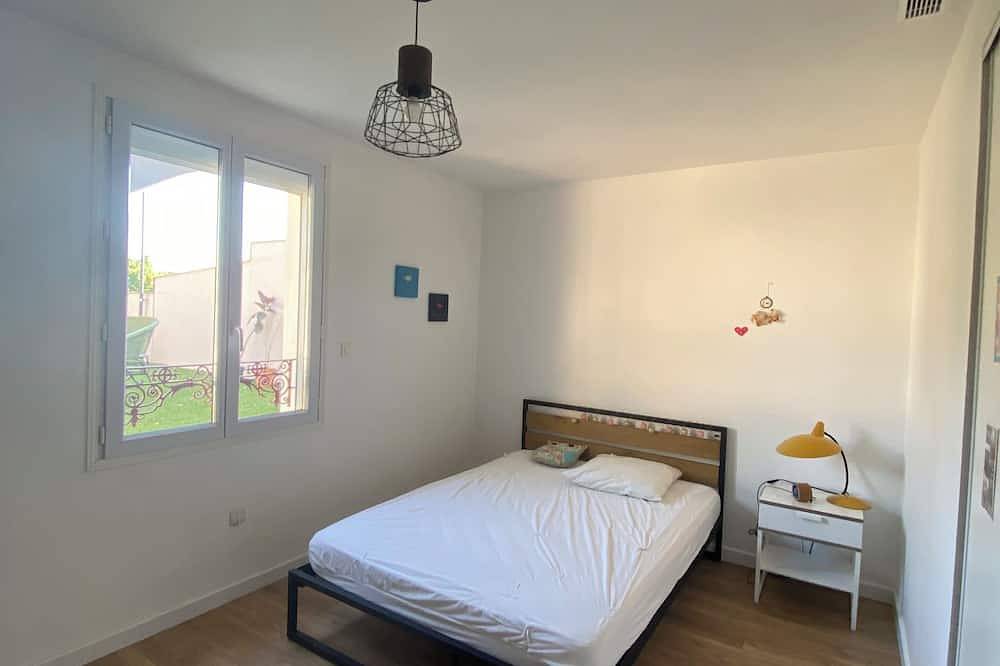 Maison de ville avec jardin et piscine. A 20 min des plages. in Lunel, Côte méditerranéenne (France)
