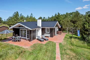 Ferienhaus für 6 Personen, mit Sauna und Terrasse in Blavand