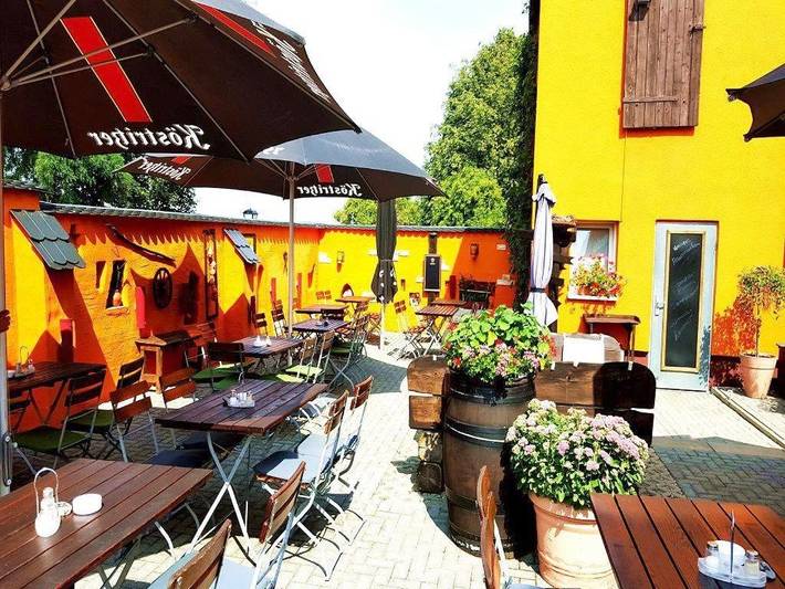 Gîte pour 3 personnes, avec terrasse à Leuna - 3