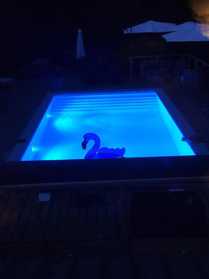 Double Room with Pool View in Somme-Leuze, Région de Namur