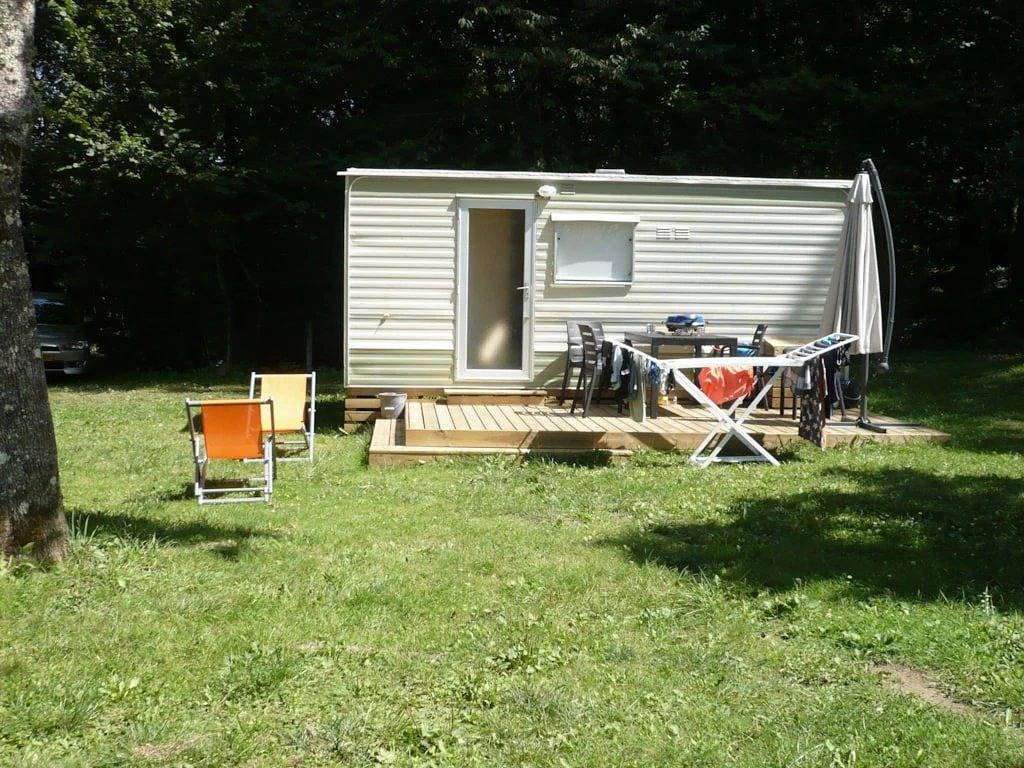 Zecamping 3 étoiles parc aquatique jacuzzi locatif Bbq 28m2 4 pers in Mareuil en Périgord, Parc naturel régional Périgord-Limousin