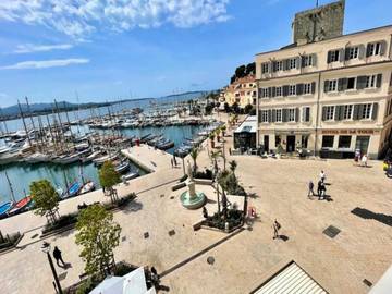 Gîte pour 2 personnes, avec balcon, animaux acceptés dans Port de Sanary sur Mer