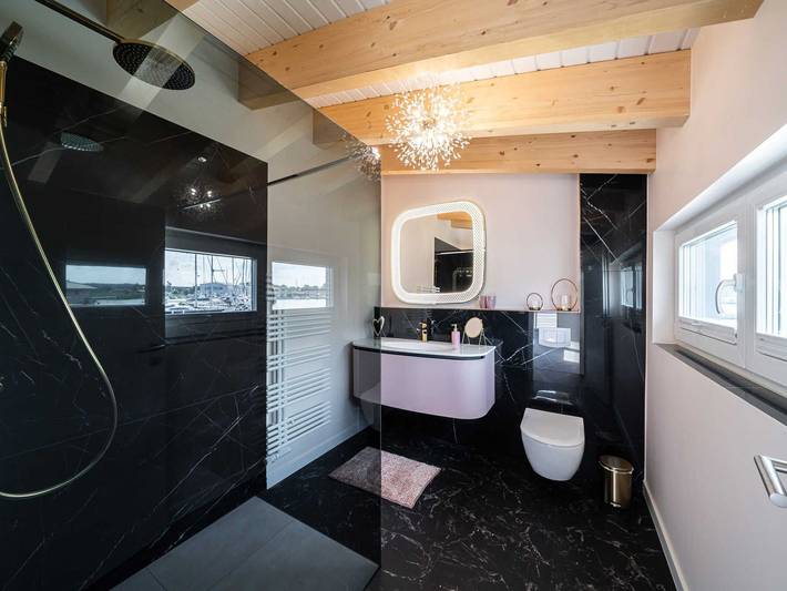 Ferienwohnung für 2 Personen, mit Balkon und Terrasse sowie Whirlpool und Seeblick in Kröslin - 4