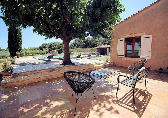 Maison de campagne pour 6 personnes, avec jardin et piscine à Noves - 2