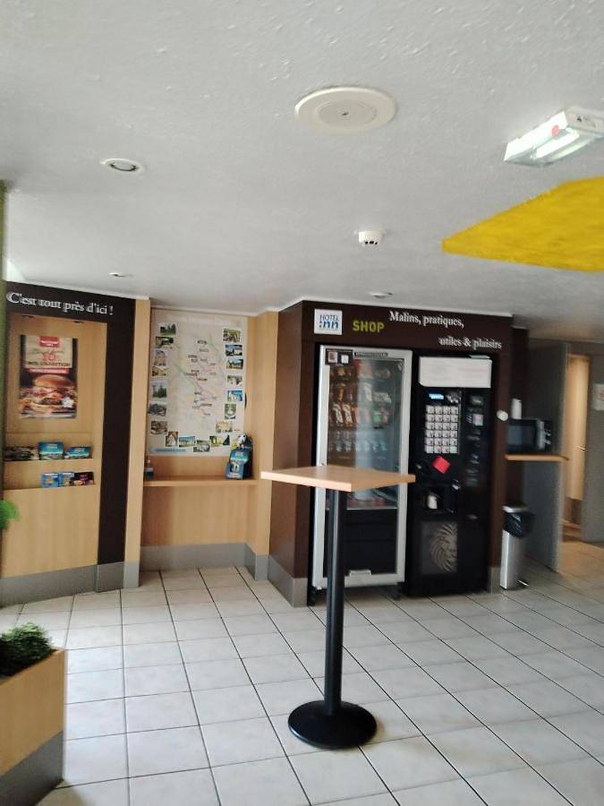 Hôtel pour 2 personnes, animaux acceptés à Montluçon - 2