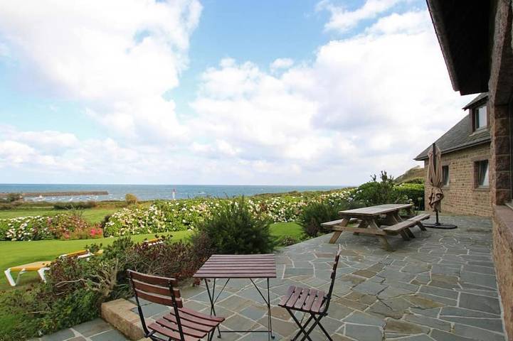 Gîte pour 9 personnes, avec Terrasse et Jardin