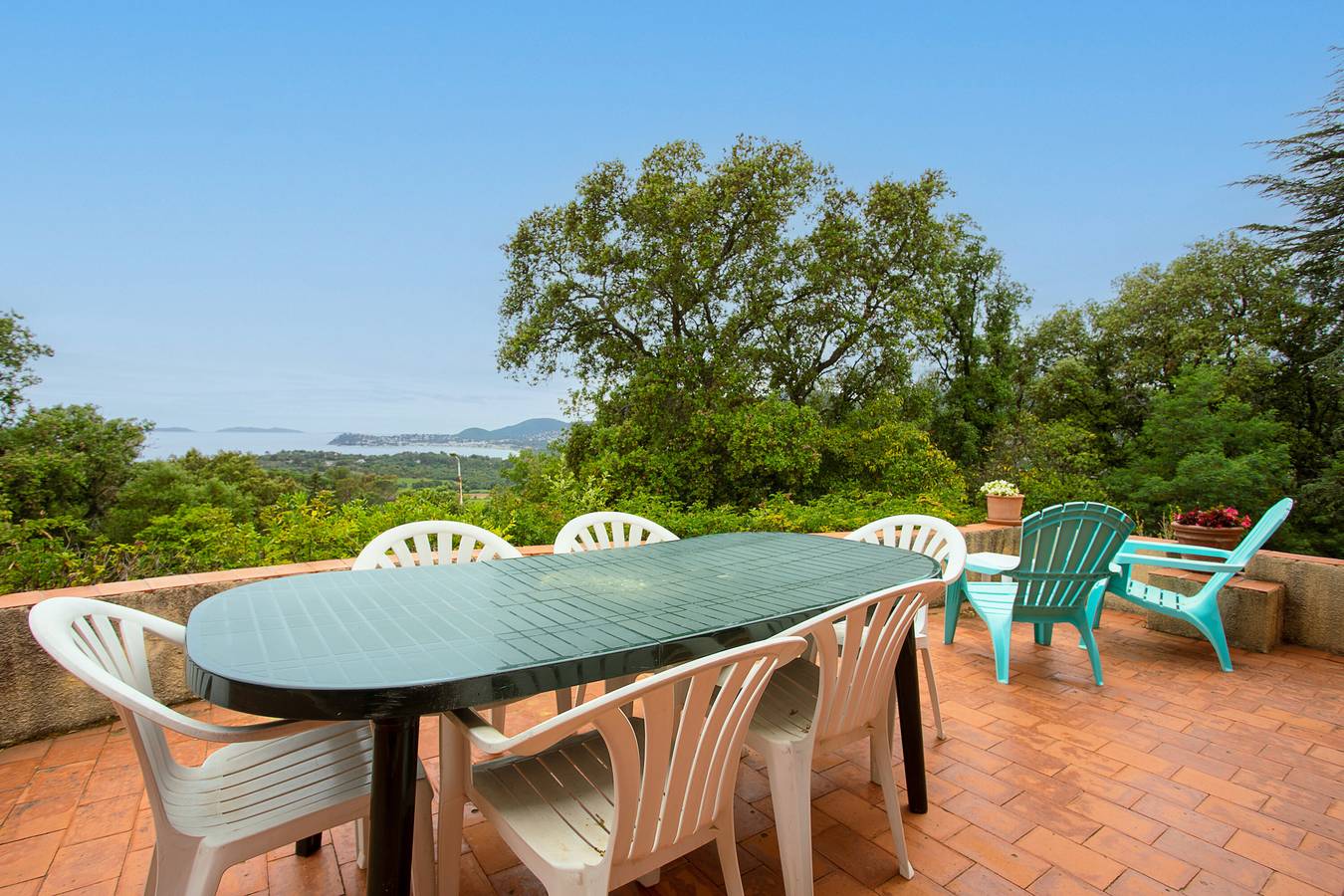 Ferienhaus 'Mas Des Orangers' mit Meerblick, Garten, Terrasse und Wlan in La Croix-Valmer, Draguignan Region