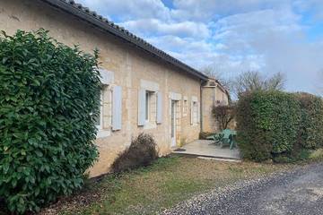 Gîte pour 5 personnes, avec terrasse à Touvre