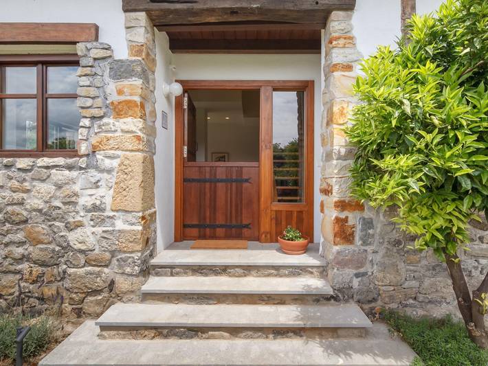 Ferienhaus für 8 Personen, mit Balkon/Terrasse und Meerblick sowie Garten in Nordspanien - 4