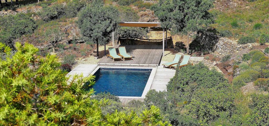 Gîte pour 2 personnes, avec Terrasse ainsi que Jardin et Piscine