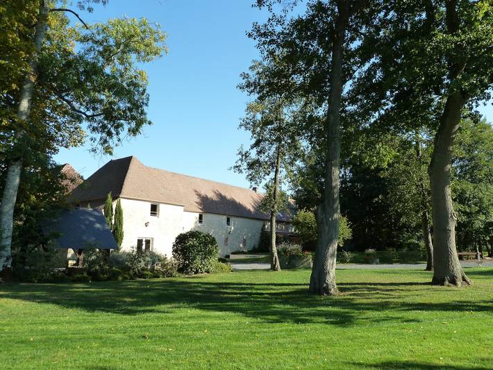 Gîte pour 10 personnes, avec Jacuzzi à Saint-Pierre-Canivet