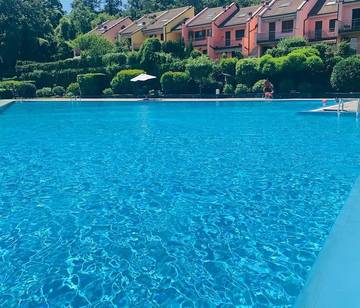Gîte pour 6 personnes, avec jardin et vue ainsi que piscine et bassin pour enfant, animaux acceptés à Pignone