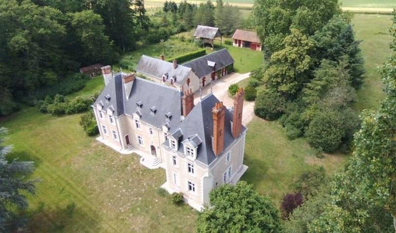 Location de vacances pour 5 personnes, avec jardin ainsi que piscine et vue, animaux acceptés à Les Montils - 4