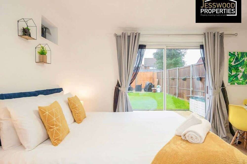 Ganze Wohnung, Bright Garden Studio w/ Free Parking & Wifi in Luton, Chiltern Hills