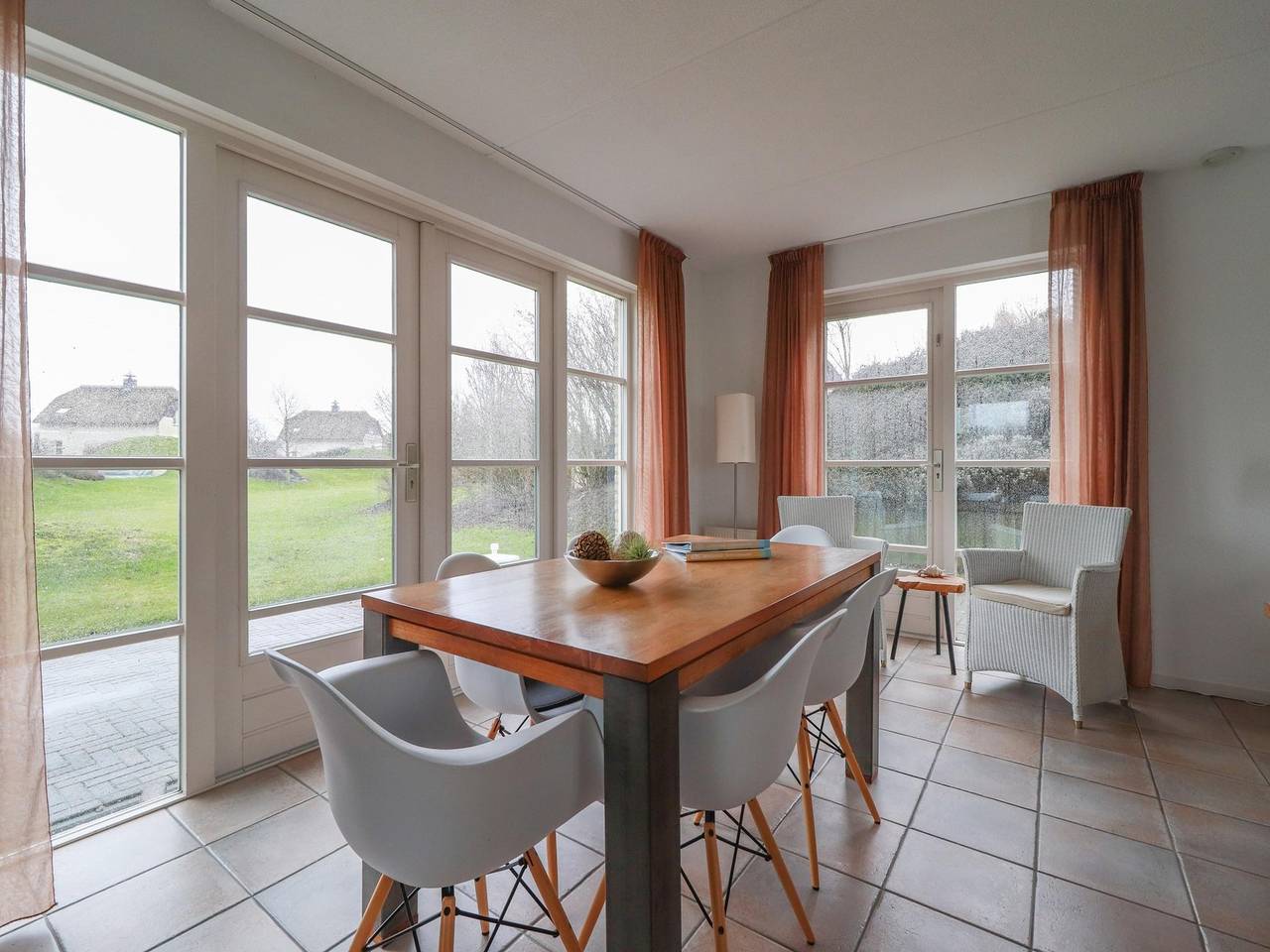 Ijsselmeer-Villa mit Sauna & Whirlpool in Makkum, Ijsselmeer