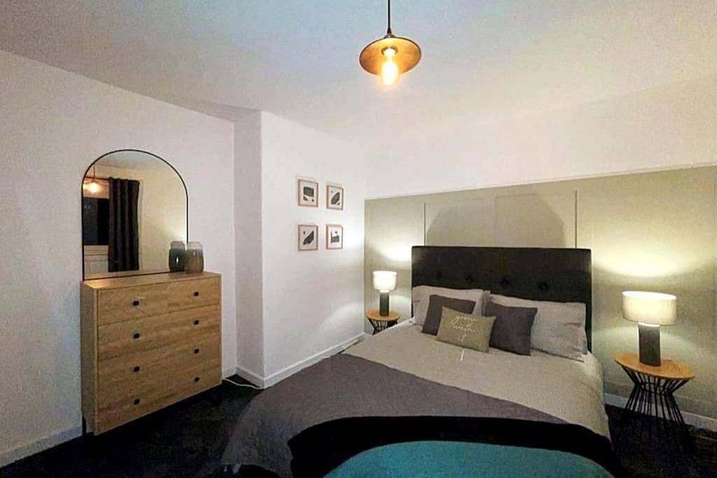 Appartement entier, Three-Bedroom Apartment in Hamilton, South Lanarkshire