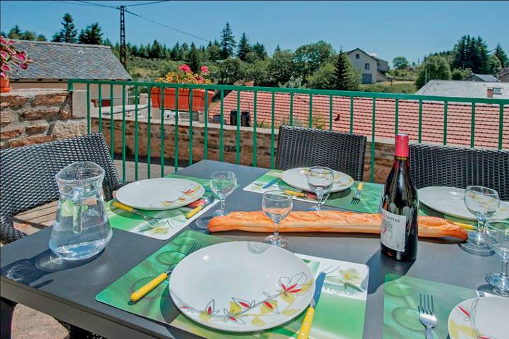 Gîte pour 8 personnes, avec terrasse, animaux acceptés dans Mont Lozère et Goulet - 4