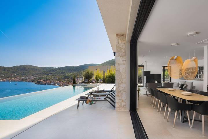 Villa pour 15 personnes, avec terrasse, animaux acceptés dans Vis - 3