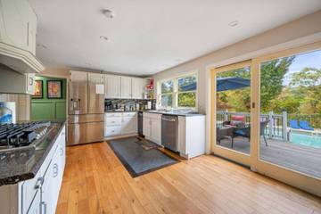 Vacation Rental for 16 Guests in Kansas, USA, Picture 4