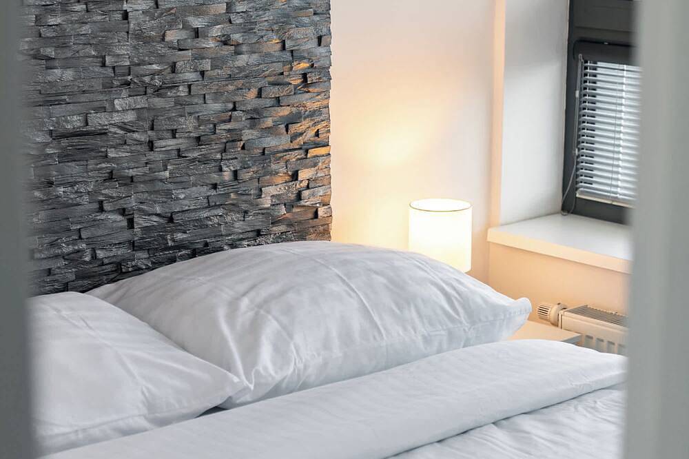 Entire apartment, City Bright Apartment with Parking & Balcony in Bratislava, Bratislava region