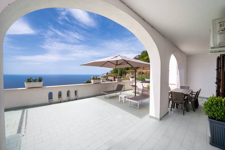 Ferienhaus für 6 Personen, mit Balkon und Terrasse sowie Ausblick in Amalfi - 4