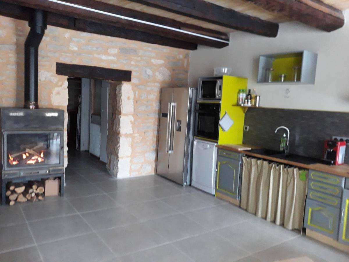 Four-Bedroom House in Campagnac, Parc naturel régional des Grands Causses