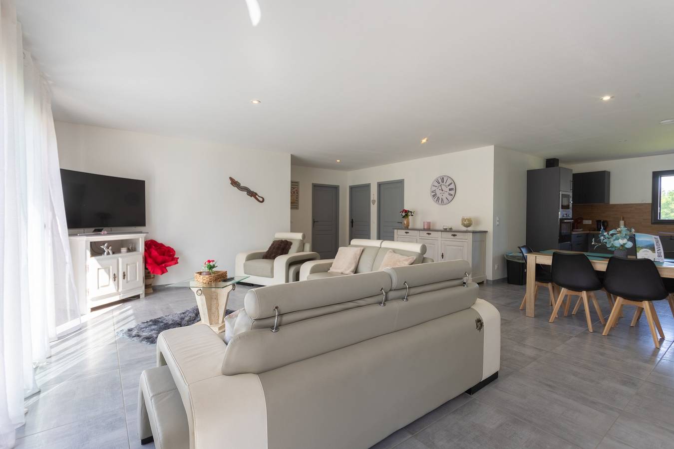 Ferienhaus 'Maison Lahourcade' mit privater Terrasse, Garten und Wlan in Lahourcade, Béarn