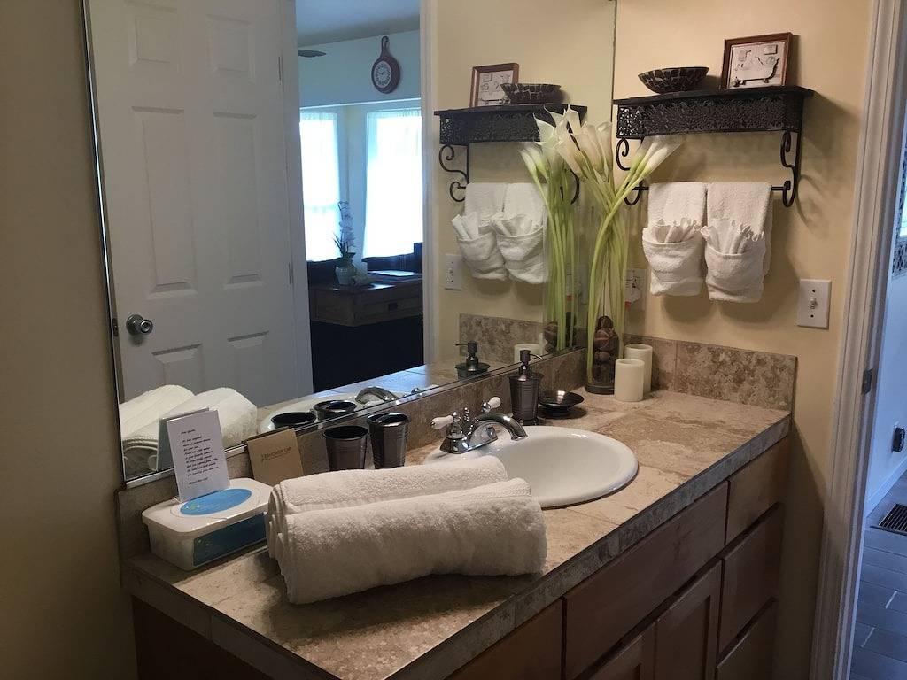 Waimea Plantation Style Home.- In der Nähe der Stadt! Buchen Sie 5 Nächte und erhalten Sie die 6. Nacht gratis! in Waimea, Hamakua