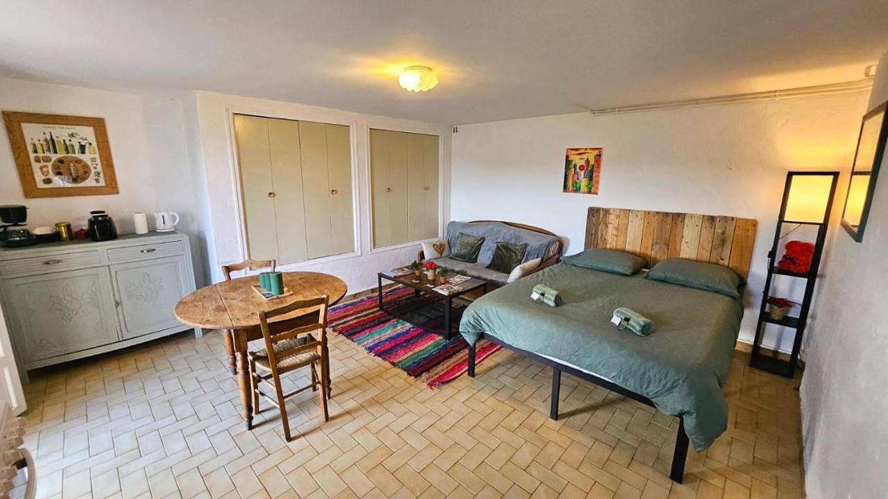 Appartement entier, One-Bedroom Apartment in Sainte-Croix-du-Verdon, Gorges du Verdon