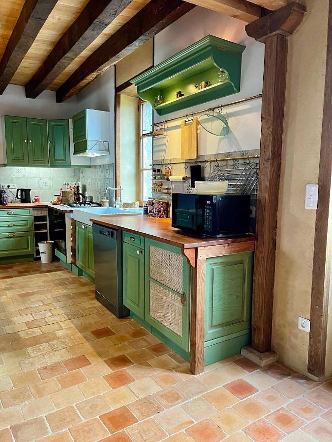 Location de vacances pour 6 personnes, avec jardin et terrasse à Brigueil-le-Chantre - 2