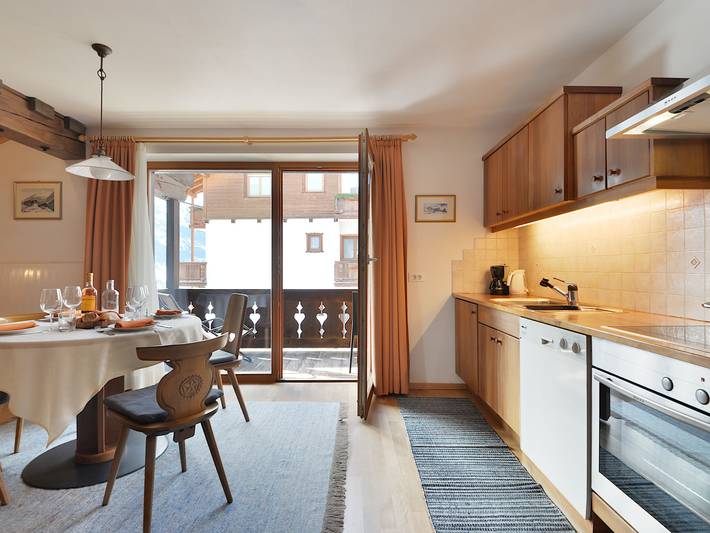 Ferienwohnung für 4 Personen, mit Balkon und Garten in St. Ulrich in Gröden - 3