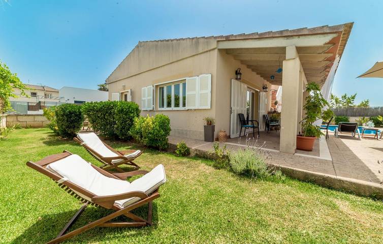 Finca mit Hund für 5 Personen, mit Terrasse in Playa de Muro