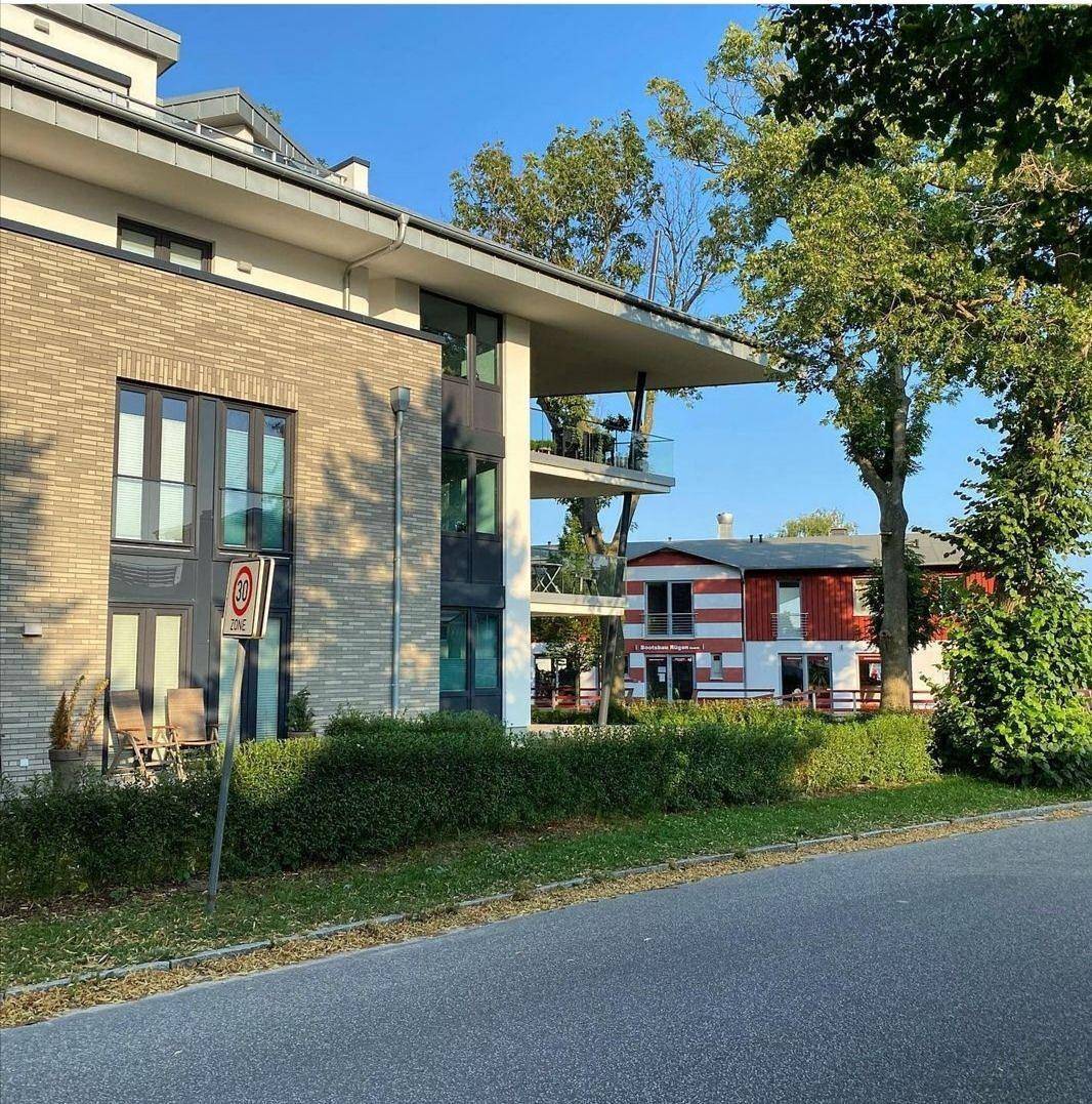 Ganze Ferienwohnung, Ferienwohnung im Hafen Lauterbach mit Dachterrasse in Lauterbach (Rügen), Putbus