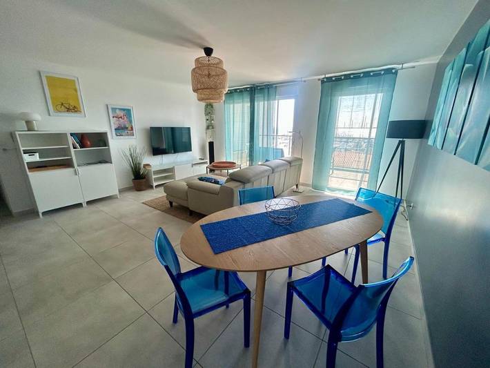 Gîte pour 3 personnes, avec vue sur le lac ainsi que jardin et vue dans Port De Marseillan - 3