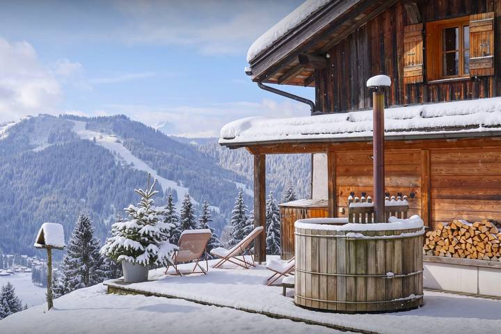 Chalet pour 15 personnes, avec Balcon et Jacuzzi ainsi que Terrasse et Jardin à Praz de Lys